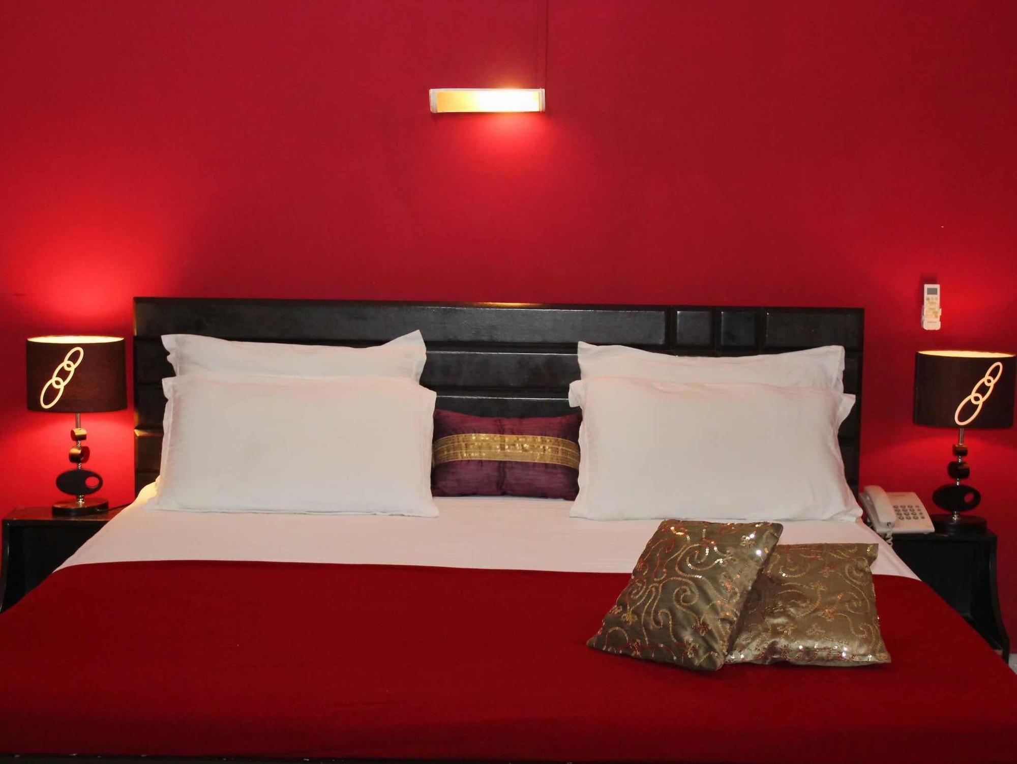 The New Casablanca Boutique Hotel Bangalore Exterior foto